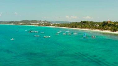 Beyaz kumlu plajlı Boracay Adası, Filipinler