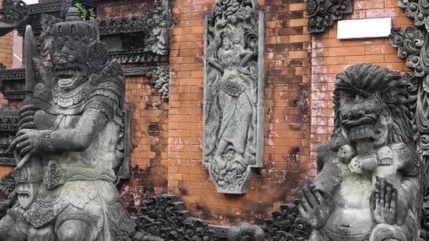 Templo hindu em Bali. — Vídeo de Stock