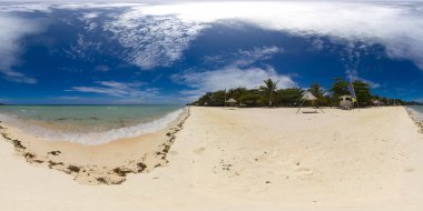 Güzel sahil ve turkuaz deniz. Anda Bohol, Filipinler. 360 Derece Görünüm.