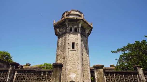 Faro a Cape Engano. Filippine, isola di Palau. — Video Stock