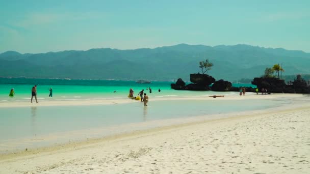 Beyaz kumlu plajlı Boracay Adası, Filipinler — Stok video