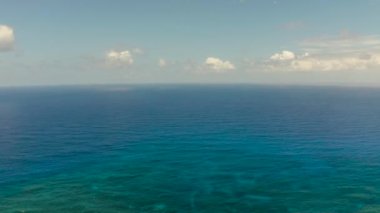 Deniz manzarası, mavi deniz, bulutlu gökyüzü, hava manzarası