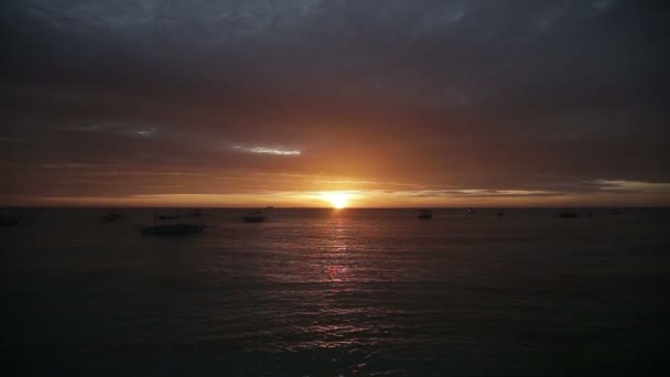 Закат на острове Боракай — стоковое видео