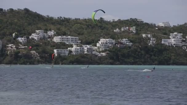 Kitesurfing na ostrově boracay a bulabog — Stock video