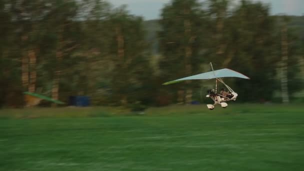 动力滑翔机 — 图库视频影像