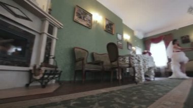 Gelin ve damat dans güzel iç.