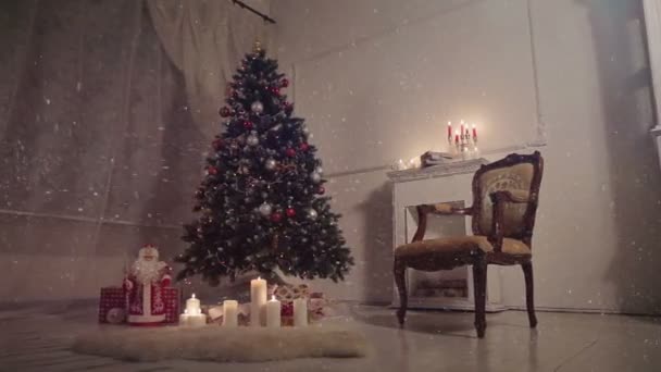 Weihnachten im Wohnzimmer. — Stockvideo