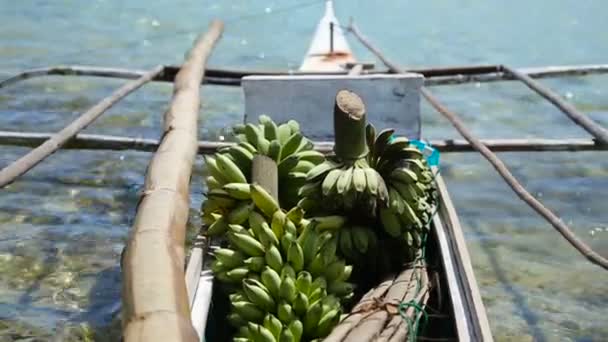 Bananes dans le bateau — Video