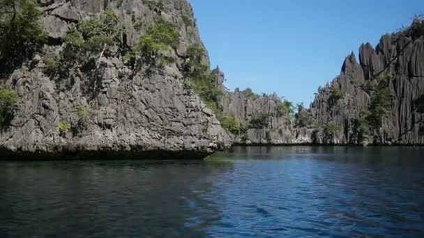 Υπέροχο λιμνοθάλασσα σε Palawan, Φιλιππίνες. — Αρχείο Βίντεο