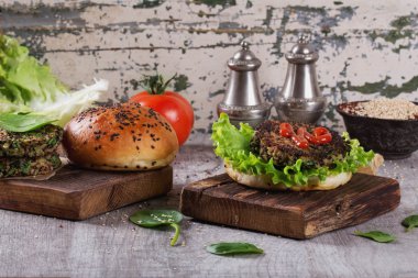 Quinoa vejetaryen Burger