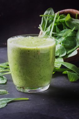 Yeşil Smoothie hazırlık