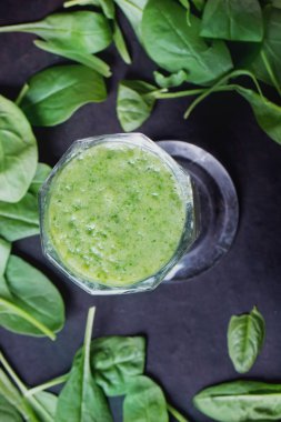 Yeşil Smoothie hazırlık