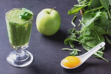 Yeşil Smoothie hazırlık