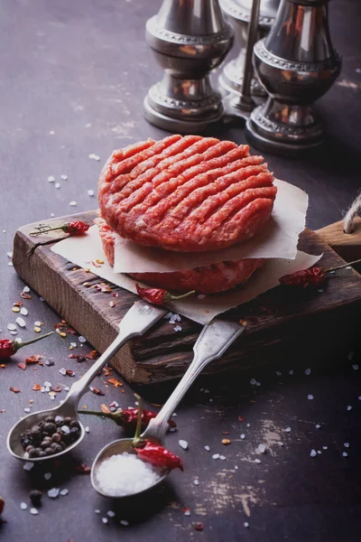 Huisgemaakte Hamburger koken — Stockfoto