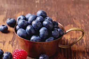 Çilek: Yaban mersini ve ahududu