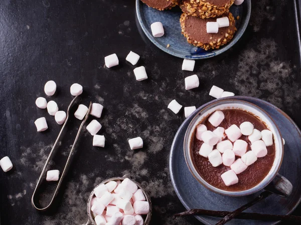 Chocolate caliente con malvavisco — Foto de Stock