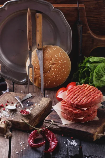 Huisgemaakte Hamburger koken — Stockfoto