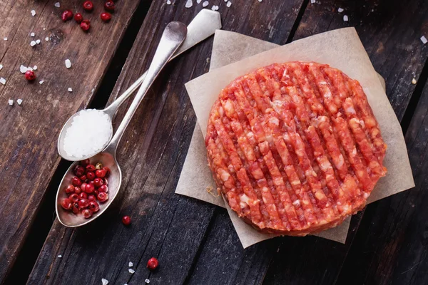 Home made burger cooking — Stock Photo, Image