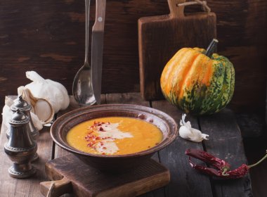 Kabak Krem çorba baharatlar ile