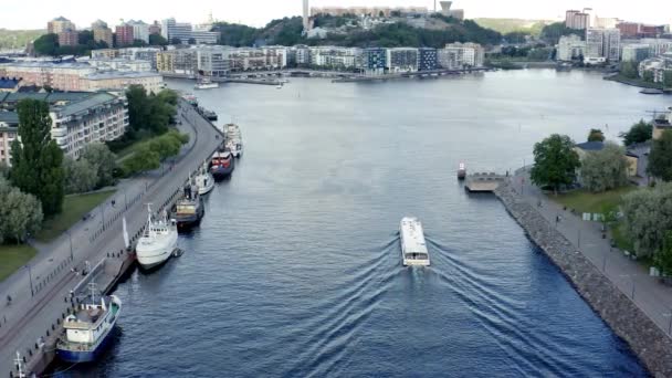 Стокгольм Швеция Воздушный Беспилотник Видом Озеро Залив Хаммарбю Сайстад Современной — стоковое видео