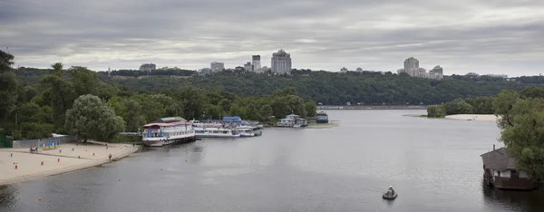 Panorama of Dnieper river in Kiev, Ukraine — Stock Photo, Image