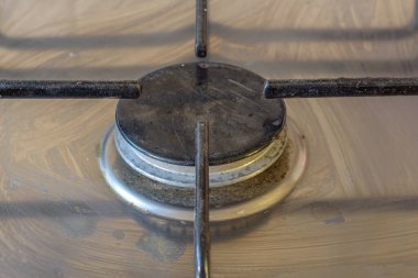 Kapalı bir Avrupa mutfak gaz ocağı..