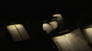 Break arasında kompozisyon Rüzgar aletleri hazırlanıyor levha müzik Rock Senfoni Ukrayna tur konser Kiev orkestra şefi Nikolai Lysenko grubudur