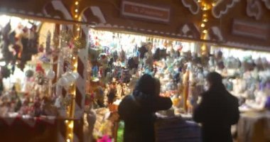 Köknar ağacı Sofia Meydanı yılbaşı kutlama Kiev Ukrayna yüklü kişi altındadır