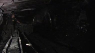 Madenciler benim (Ukrayna Donetsk kömür derinliklerinde çalışmak)