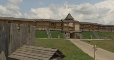 Antik Kentin İçi, Geniş Çekim, Palisade Closeup