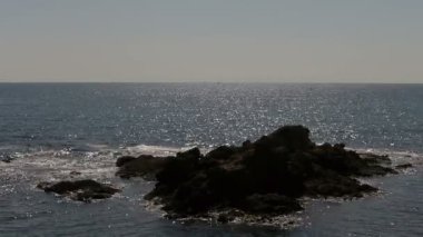 Taş plajı.