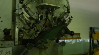 Matkaplar, Punchers, Cam Fabrikası Ekipmanları, Zoom Ile Makine