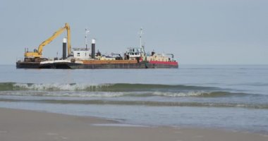 MAVNA iki mavnalar dükkânında deniz Aggradation deniz yaz günü Leba Polonya Barajı Groynes bina eserlerin toprak Yaratılış kurulu çalışma Ekskavatör