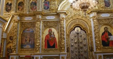 Iconostasis - Kiev Pechersk Lavra Kutsanmış Bakire Meryem Varsayımı Büyük Kilisesi Içinde Görünümler, Ukrayna.