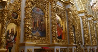Iconostasis - Kiev Pechersk Lavra Kutsanmış Bakire Meryem Varsayımı Büyük Kilisesi Içinde Görünümler, Ukrayna.