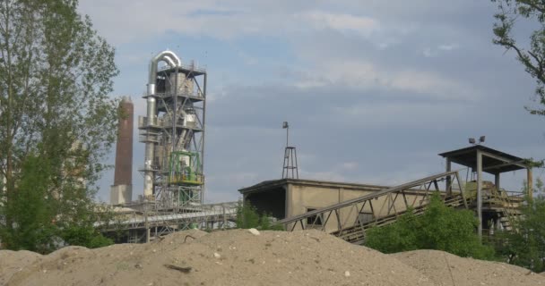 Tubes on Tower and Other Melal Constructions of Grain Elevator, Wide Shot — Stock Video