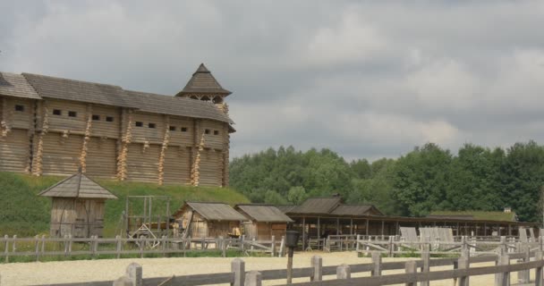 Città antica di legno, Strutture in legno, Fortezza, Stadio — Video Stock