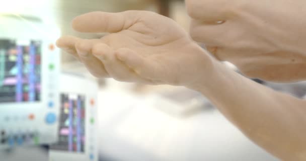 Female Hands Are Taking a Few Capsules Pills from Blister Then Squeezes Her Hand and Revomes Taking the Medicine Screens of Medical Apparatus Hospital — Stock Video