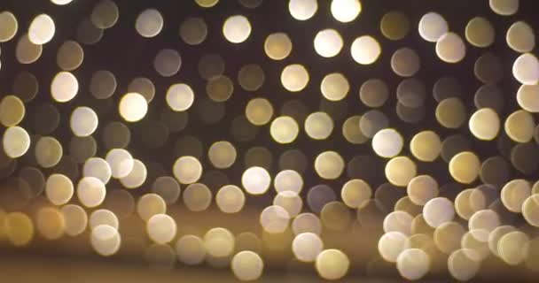 Lumières floues de guirlandes sur un sapin Boules de lumière Net Square of City est illuminé Sofia Square Panorama Célébration du Nouvel An Kiev Ukraine 