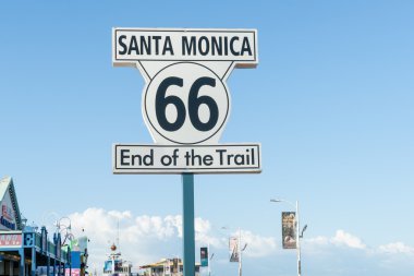 Rota 66 west End'e, Santa Monica Pier, Los Angeles, Kaliforniya, bize