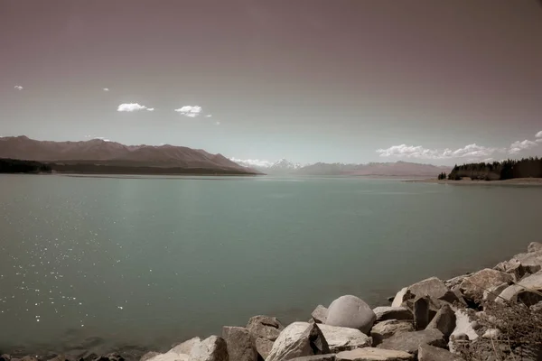 Vintage Efektli Manzara Güzel Tekapo Gölü Yüksek Güneş Mercek Turkuaz — Stok fotoğraf