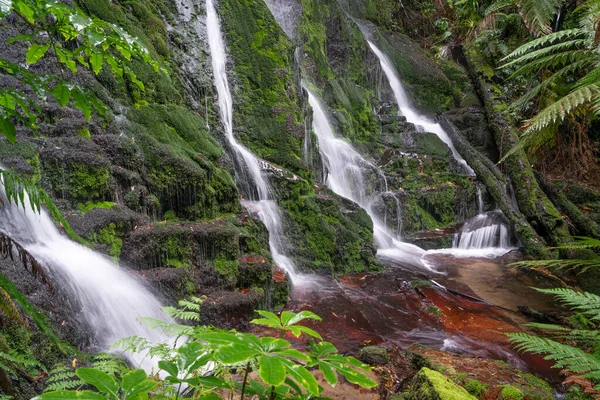 Βάση Του Νυφικού Veil Falls Νερό Cascading Πισίνες Στο Κάτω — Φωτογραφία Αρχείου