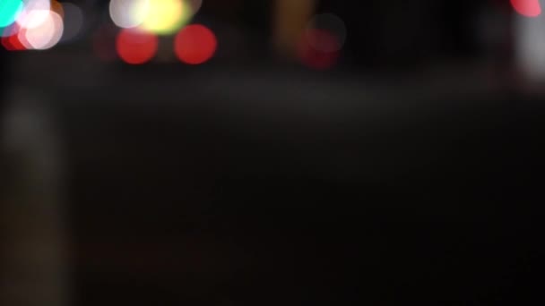 Şehir Sokak Araç Işıkları Başlangıçta Bulanıklaştı Sonra Arabalar Wellington Yeni — Stok video
