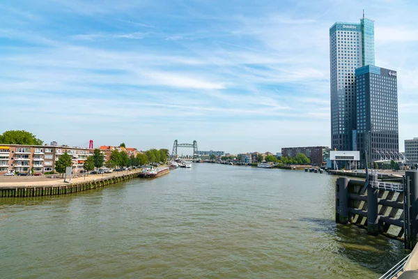 Rotterdam Hollanda Ağustos 2017 Yüksek Binalar Deloitte Akd Binalar Maas — Stok fotoğraf