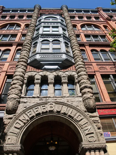 Pioneer Building low angle point of view. — Stock Photo, Image