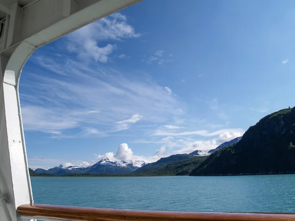 Alaskan malerische Aussicht von Deck auf dem Schiff. Stockfoto