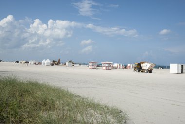 İnsanlar ve South Beach, Miami üzerinde ünlü kiosklar.