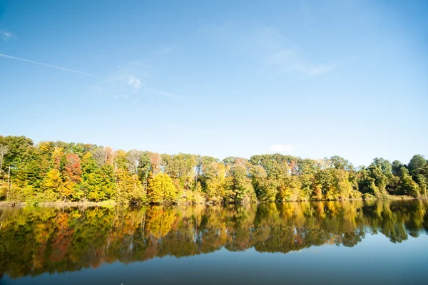 Molo sul bordo del fiume Connecticut nel Vermont Stati Uniti . — Foto Stock