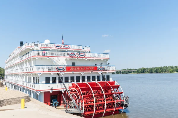 American Eagle paddlewheel riverboat American Eagle H demirledi.