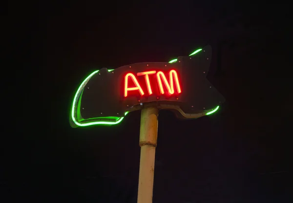 Neon Atm podepsat izolované na černém pozadí — Stock fotografie